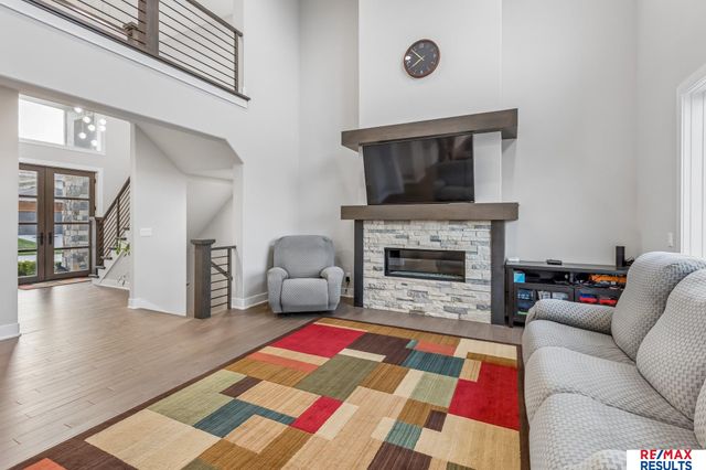 2027 S 211 Street, Elkhorn, NE 68022