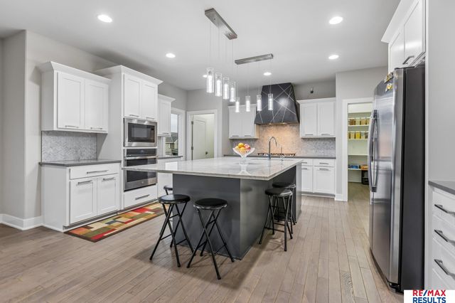 2027 S 211 Street, Elkhorn, NE 68022