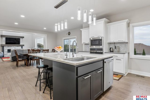 2027 S 211 Street, Elkhorn, NE 68022