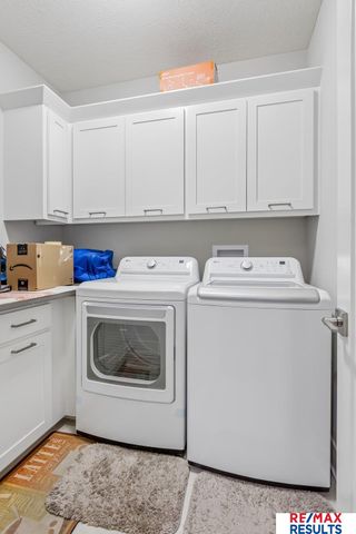 2027 S 211 Street, Elkhorn, NE 68022