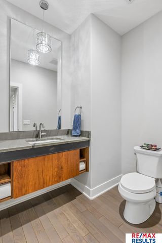 2027 S 211 Street, Elkhorn, NE 68022