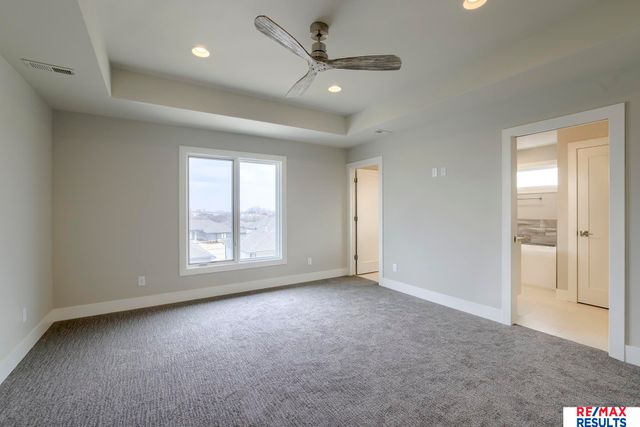 2027 S 211 Street, Elkhorn, NE 68022