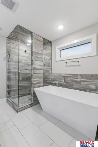 2027 S 211 Street, Elkhorn, NE 68022