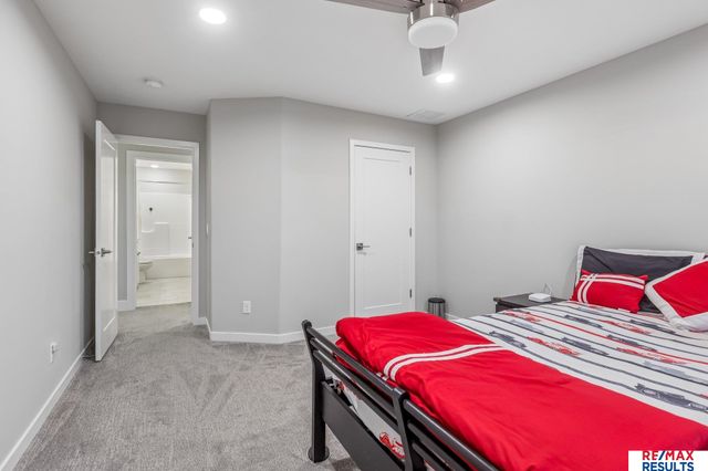 2027 S 211 Street, Elkhorn, NE 68022