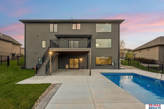2027 S 211 Street, Elkhorn, NE 68022