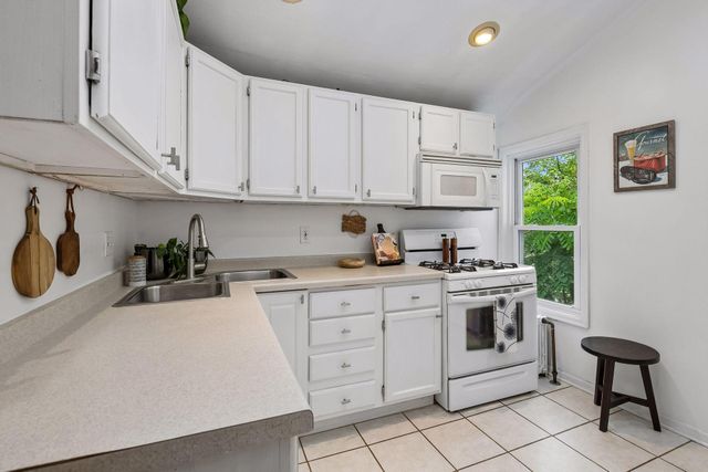 3605 Grand Avenue S, Minneapolis, MN 55409