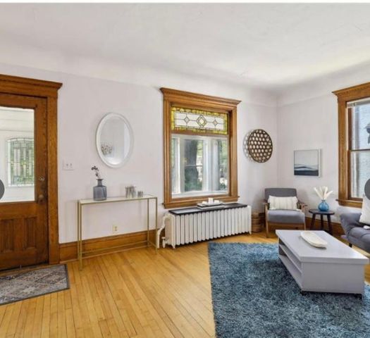 3605 Grand Avenue S, Minneapolis, MN 55409