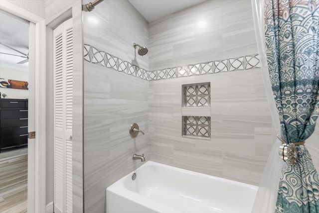 2672 SW 23rd Cranbrook Drive, Boynton Beach, FL 33436