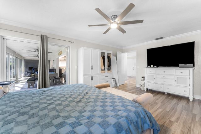 2672 SW 23rd Cranbrook Drive, Boynton Beach, FL 33436