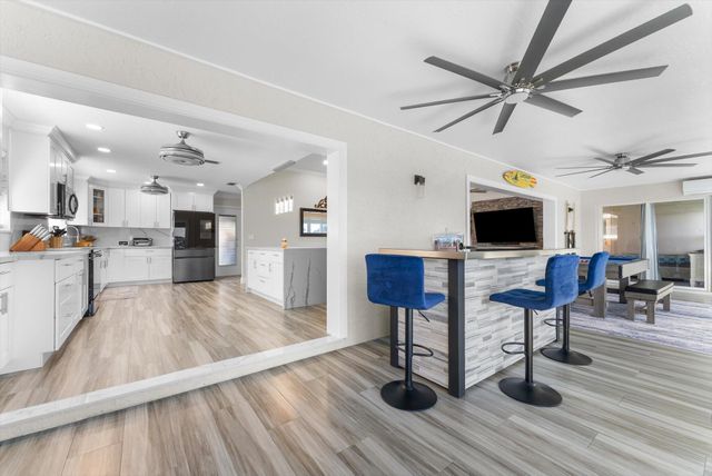 2672 SW 23rd Cranbrook Drive, Boynton Beach, FL 33436