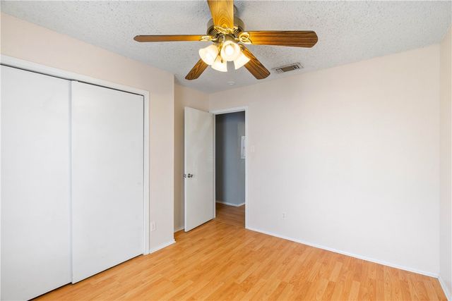 6702 Everhart W105, Corpus Christi, TX 78413