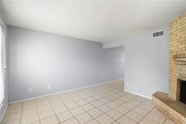 6702 Everhart W105, Corpus Christi, TX 78413
