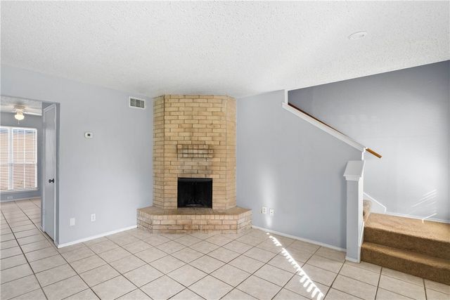 6702 Everhart W105, Corpus Christi, TX 78413