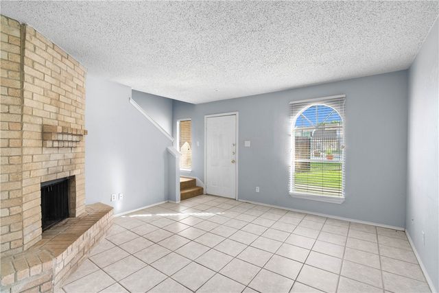 6702 Everhart W105, Corpus Christi, TX 78413