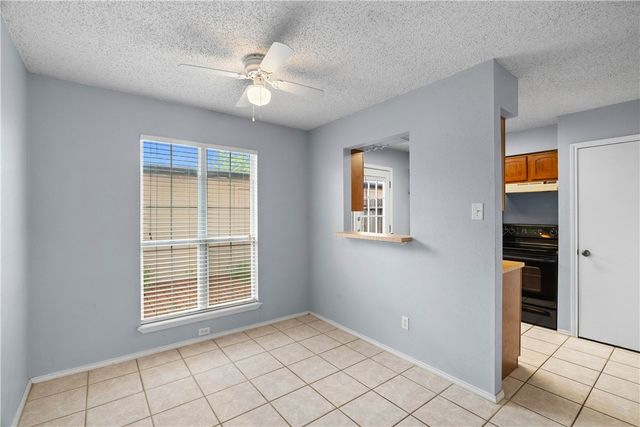 6702 Everhart W105, Corpus Christi, TX 78413