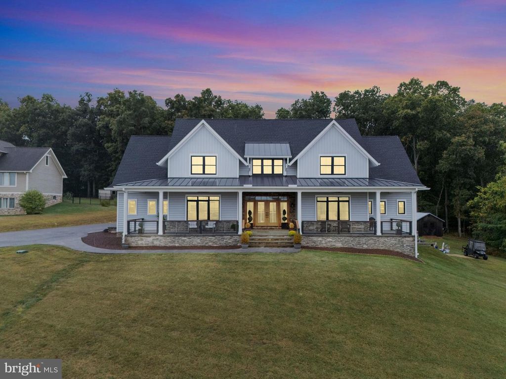4073 LANDIS RD, Hanover, PA 17331