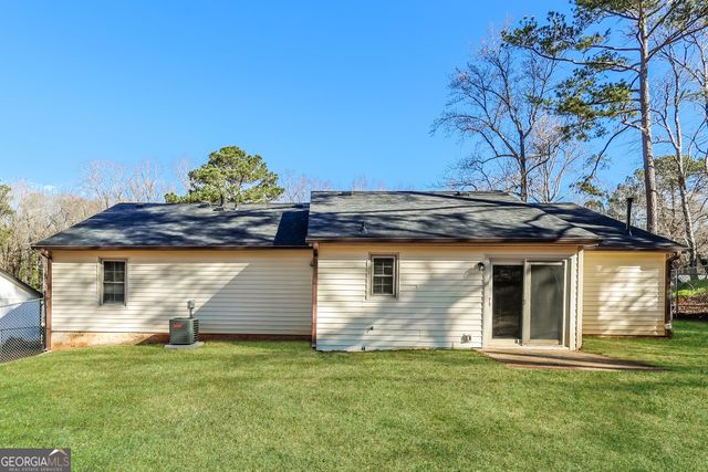 1070 Salisbury Trail, Riverdale, GA 30296