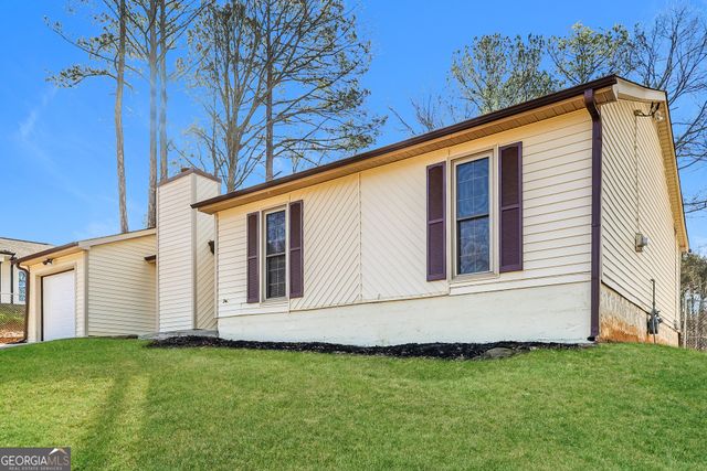 1070 Salisbury Trail, Riverdale, GA 30296