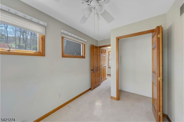 95 Wildwood Rd, Jefferson Twp., NJ 07438