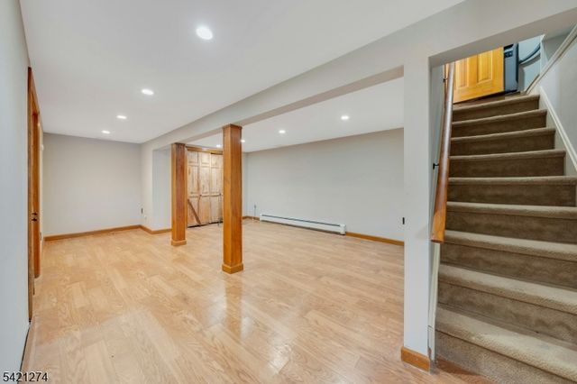 95 Wildwood Rd, Jefferson Twp., NJ 07438