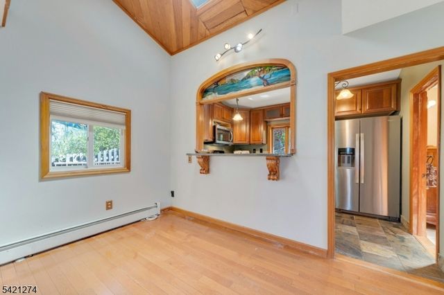 95 Wildwood Rd, Jefferson Twp., NJ 07438