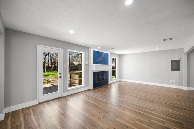 15102 Long Oak Drive, Houston, TX 77070