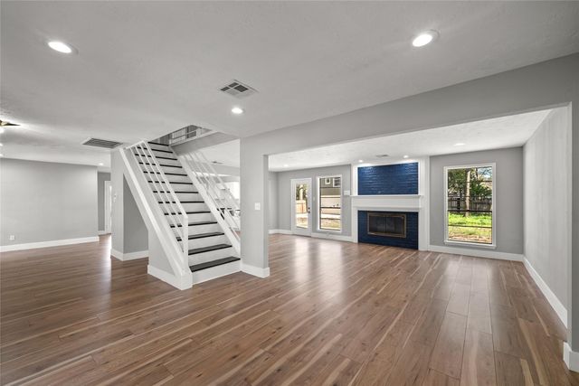 15102 Long Oak Drive, Houston, TX 77070