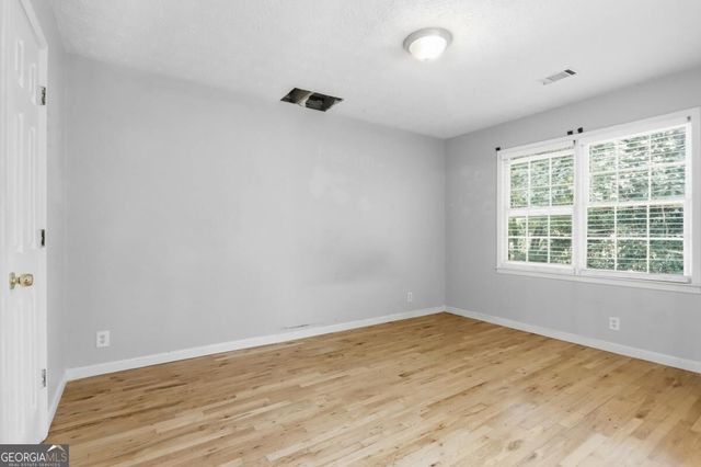 4945 Bent Creek Court, Buford, GA 30518