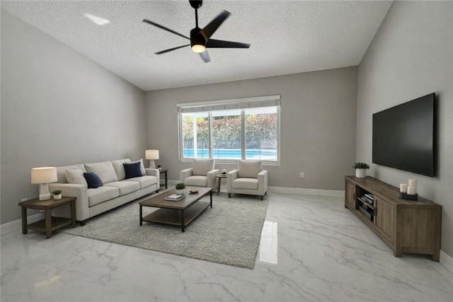 6325 6th Street, Vero Beach, FL 32968