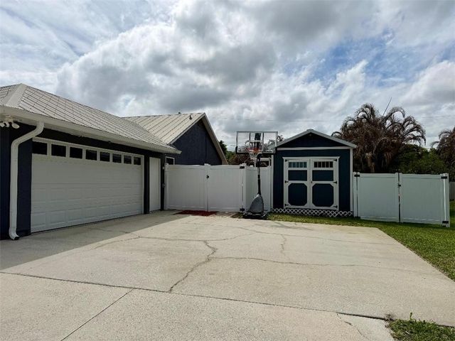 6325 6th Street, Vero Beach, FL 32968