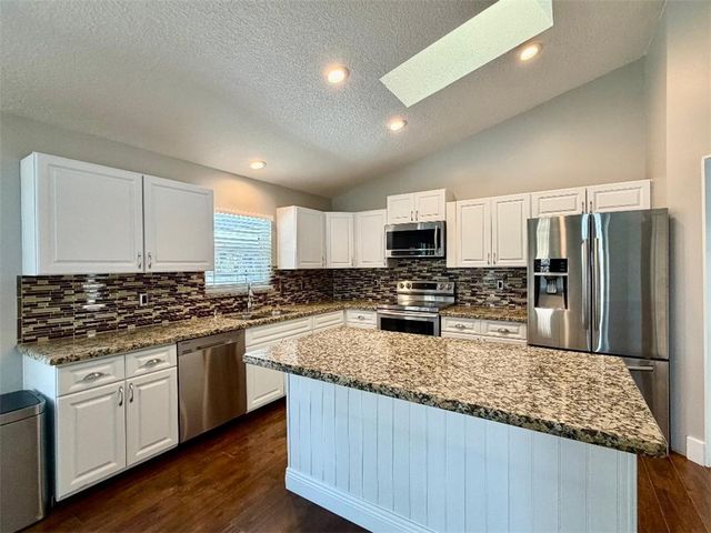 6325 6th Street, Vero Beach, FL 32968