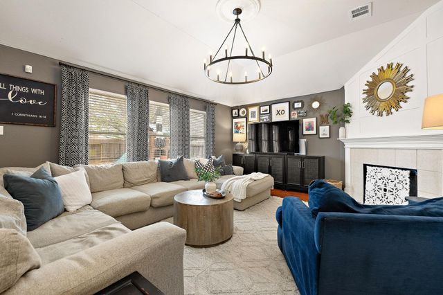 131 Chandler Pointe LOOP, Round Rock, TX 78664