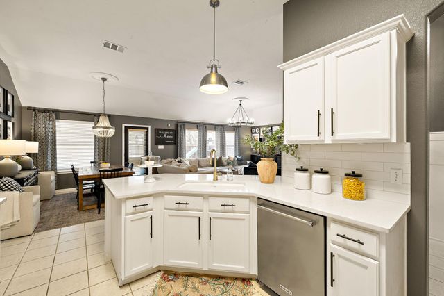 131 Chandler Pointe LOOP, Round Rock, TX 78664