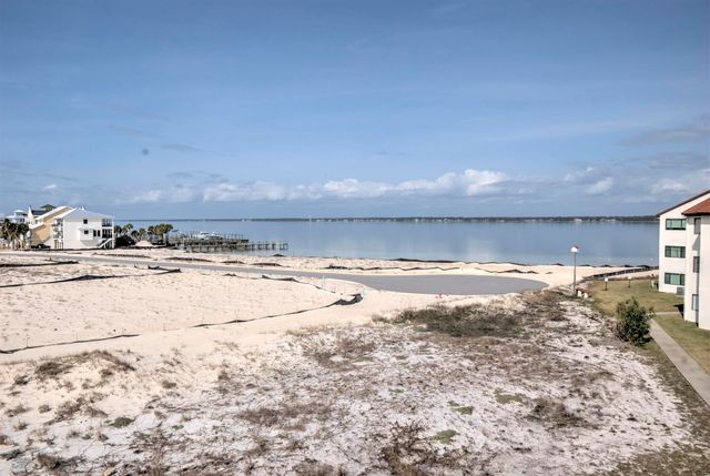 7464 Sunset Harbor Drive APT 131, Navarre, FL 32566