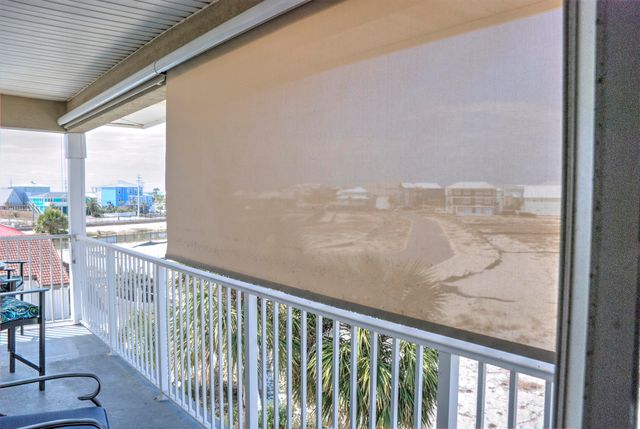 7464 Sunset Harbor Drive APT 131, Navarre, FL 32566