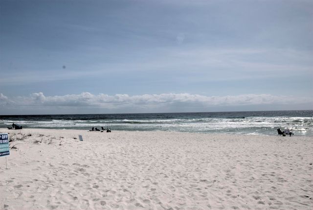 7464 Sunset Harbor Drive APT 131, Navarre, FL 32566