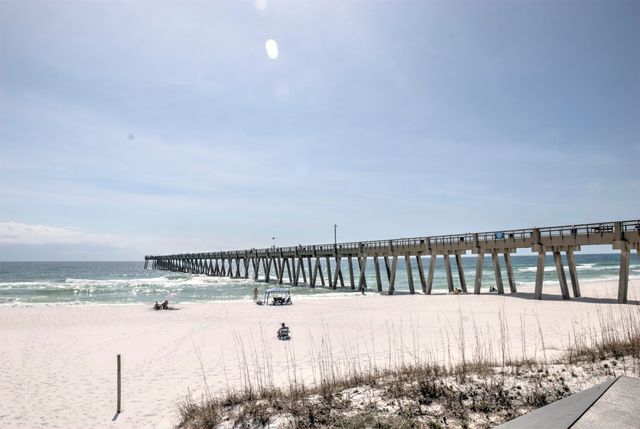 7464 Sunset Harbor Drive APT 131, Navarre, FL 32566