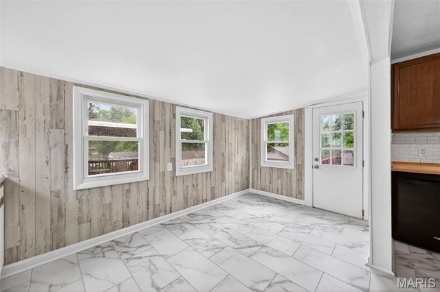 11038 Gertrude Avenue, St Ann, MO 63074