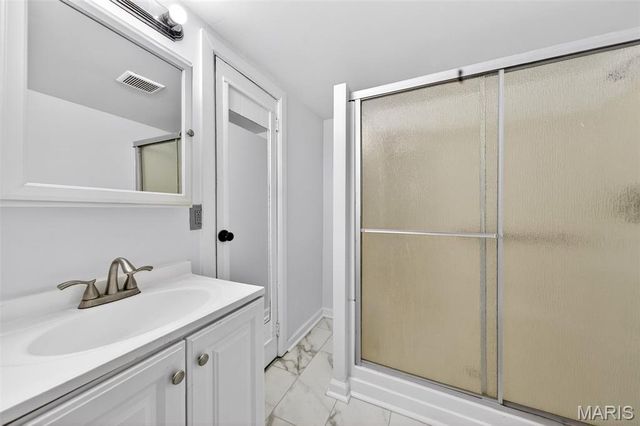 11038 Gertrude Avenue, St Ann, MO 63074