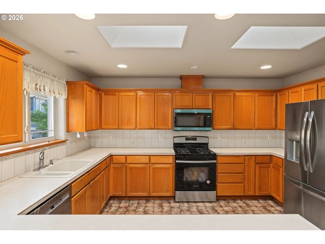 6972 ARROW POINT Ct, Keizer, OR 97303