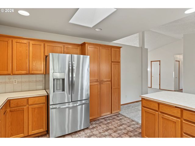 6972 ARROW POINT Ct, Keizer, OR 97303