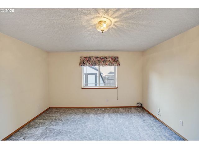 6972 ARROW POINT Ct, Keizer, OR 97303