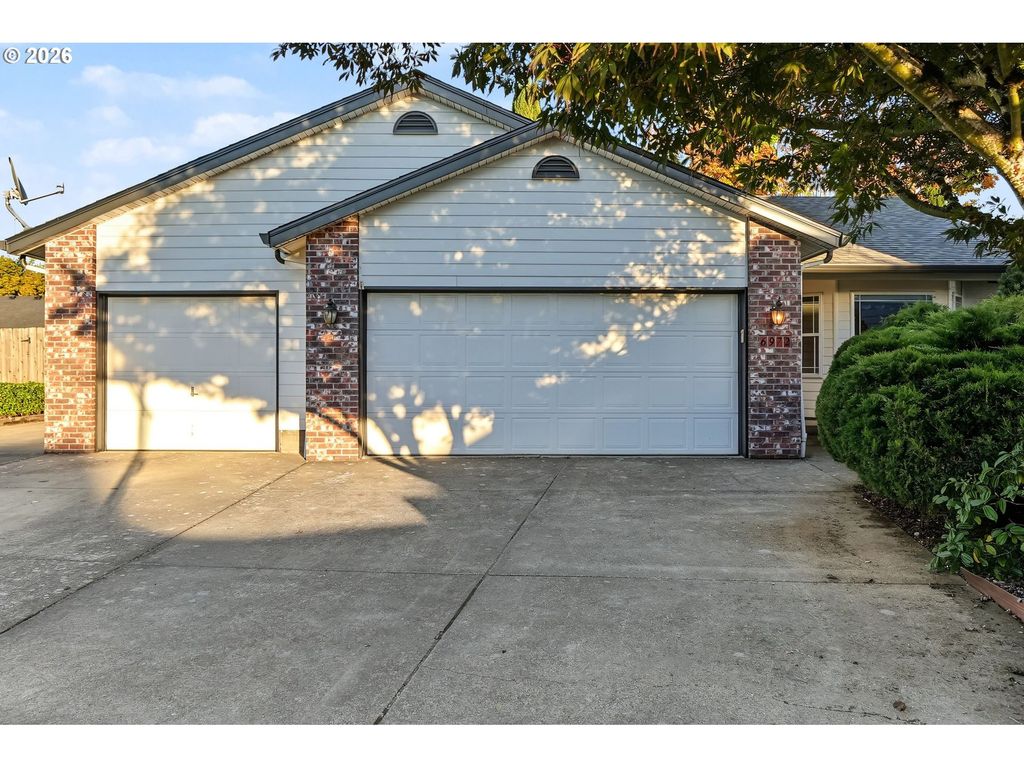 6972 ARROW POINT Ct, Keizer, OR 97303
