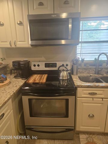 6215 WOODLAWN Court, Jacksonville, FL 32209