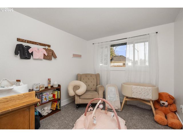 2519 E 35TH St, Vancouver, WA 98663