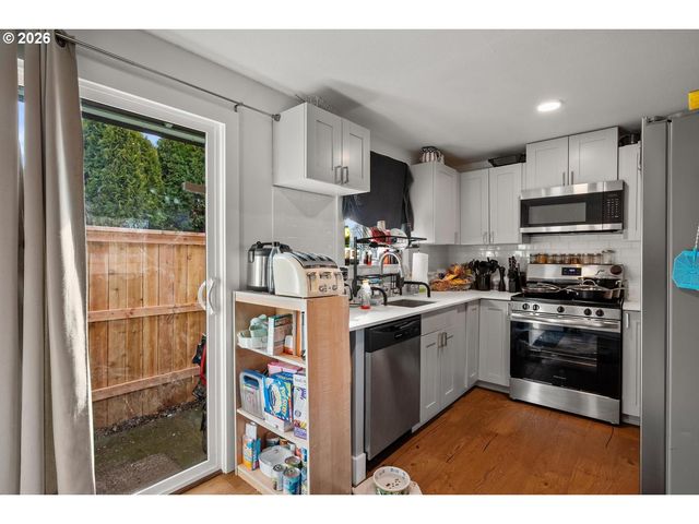 2519 E 35TH St, Vancouver, WA 98663