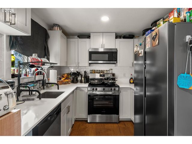 2519 E 35TH St, Vancouver, WA 98663