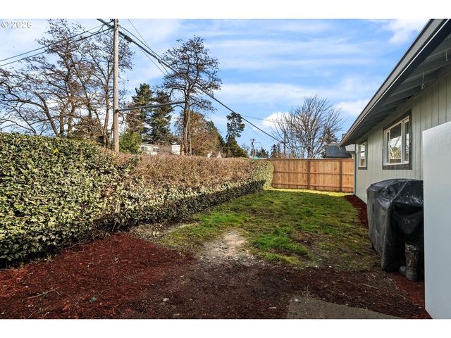 2519 E 35TH St, Vancouver, WA 98663