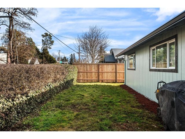 2519 E 35TH St, Vancouver, WA 98663