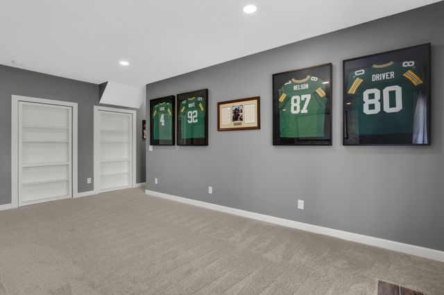 8476 200th Street W, Lakeville, MN 55044